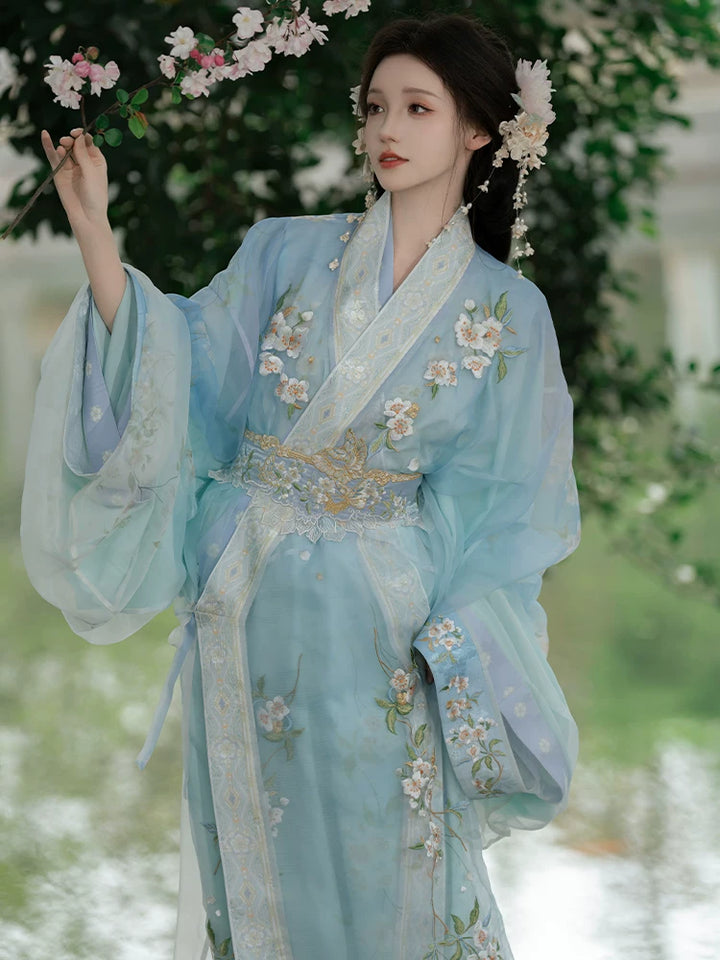 "Pear Blossom Moon" | Warring States Style Zhiju (Straight-Hem Robe) Heritage Wear Set