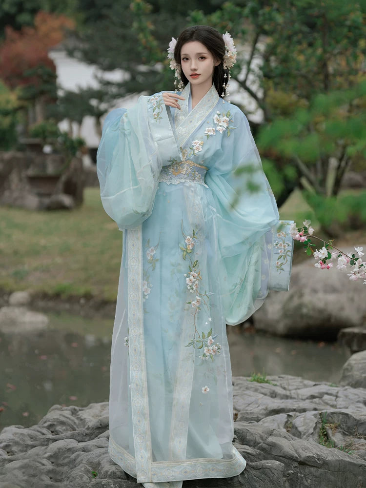 "Pear Blossom Moon" | Warring States Style Zhiju (Straight-Hem Robe) Heritage Wear Set