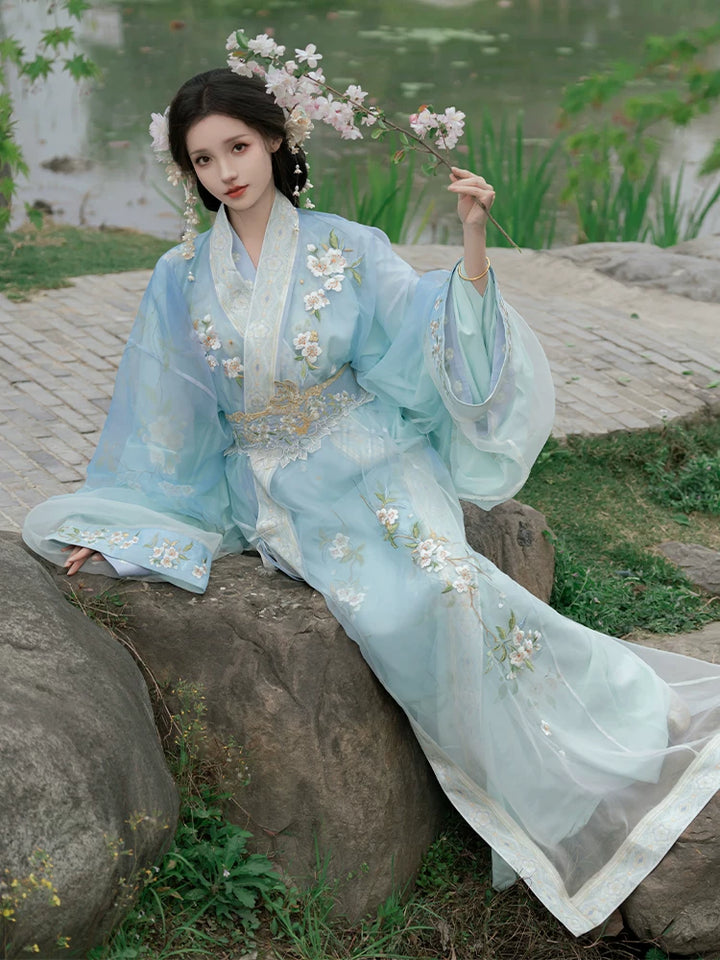 "Pear Blossom Moon" | Warring States Style Zhiju (Straight-Hem Robe) Heritage Wear Set