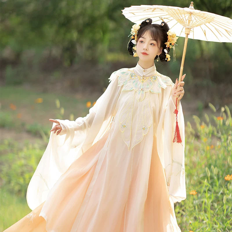(Butterfly Feather) | Modernized Ming Dynasty Yunjian &amp; Robe Set