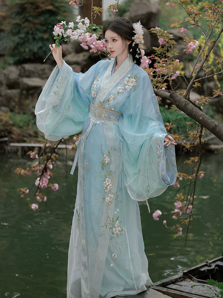 "Pear Blossom Moon" | Warring States Style Zhiju (Straight-Hem Robe) Heritage Wear Set